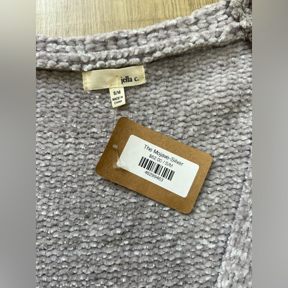 Jella C. Full length robe - Picture 3 of 3